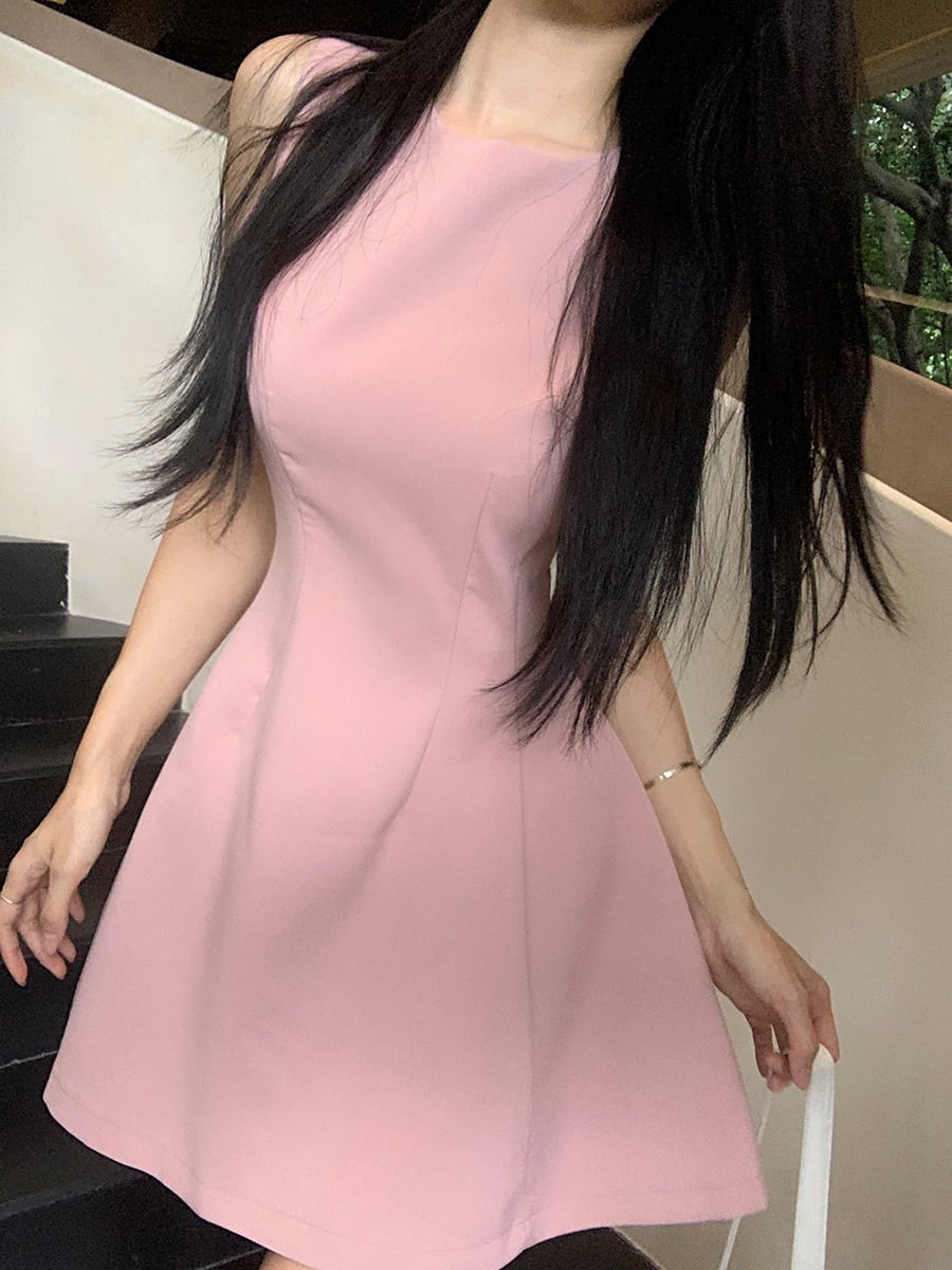 【dress】ノースリーブ美シルエットワンピース　N2662