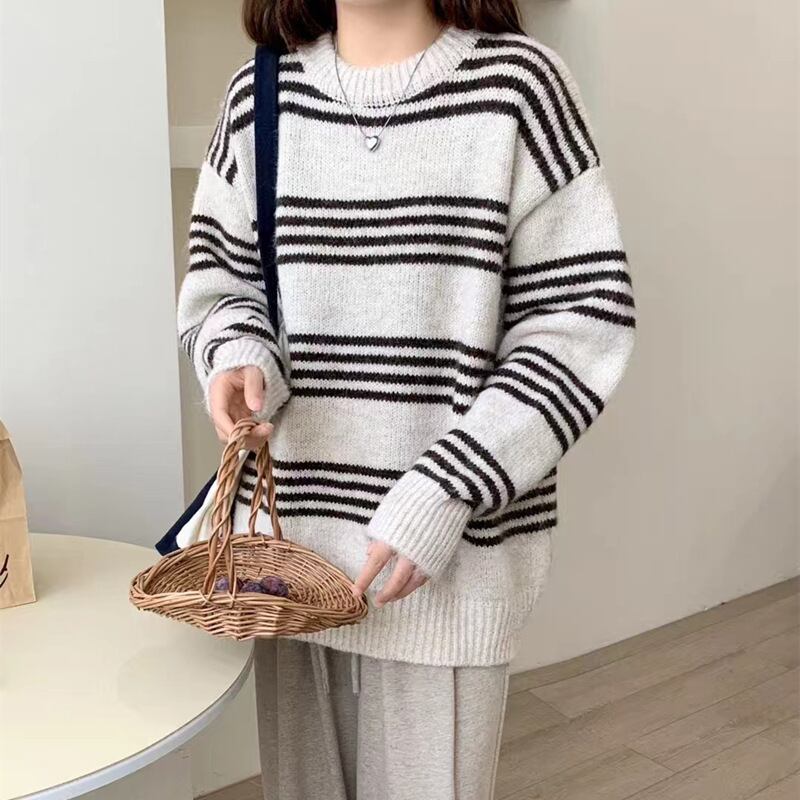 【tops】クルーネックニットセーター　M18489