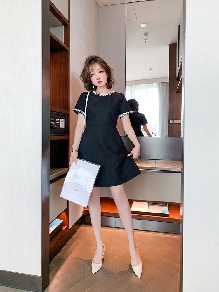 【dress】美人度アップラウンドネック半袖ビーズ飾り無地韓国ファッションワンピースF5030