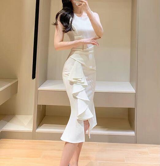 【dress】細身効果抜群♪夏新作3色ラウンドネックノースリーブ無地スリットフリル二次会披露宴ワンピースF2648