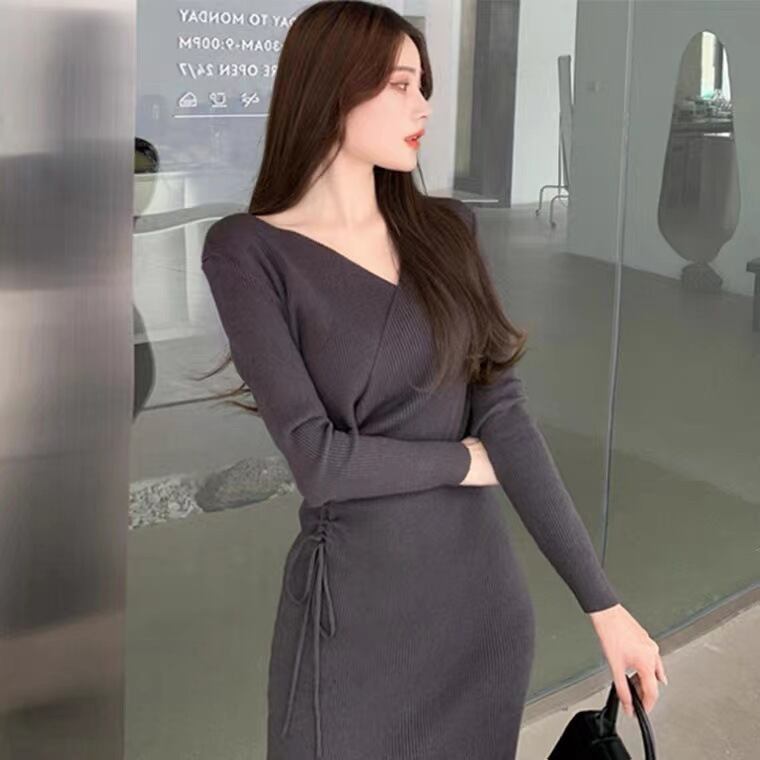【dress】Vネックニットワンピース　M17513