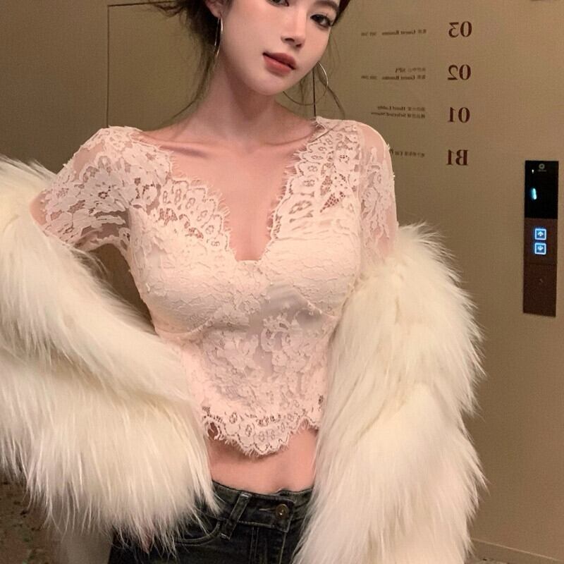 【tops】Vネックレーストップス　M27972