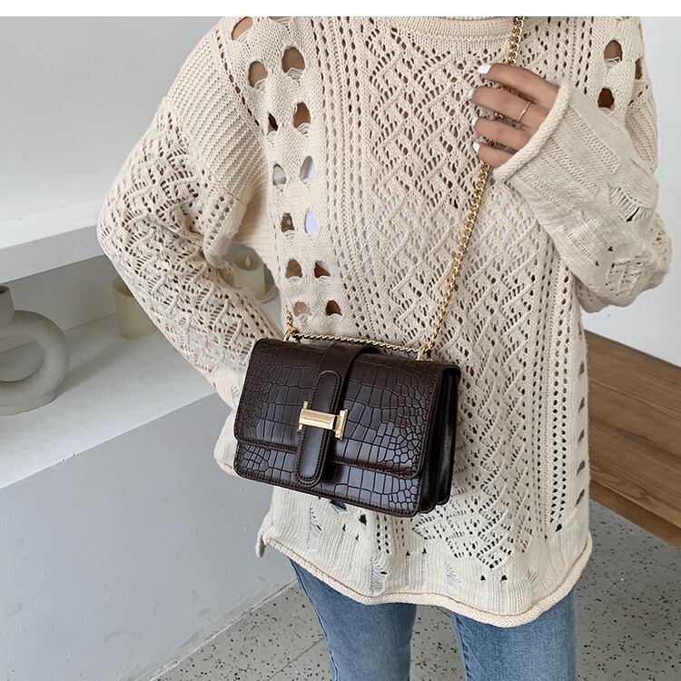 【小物】 高級感 レトロ展開定番無地斜め掛けチェーンバッグ 清新人気デザイン