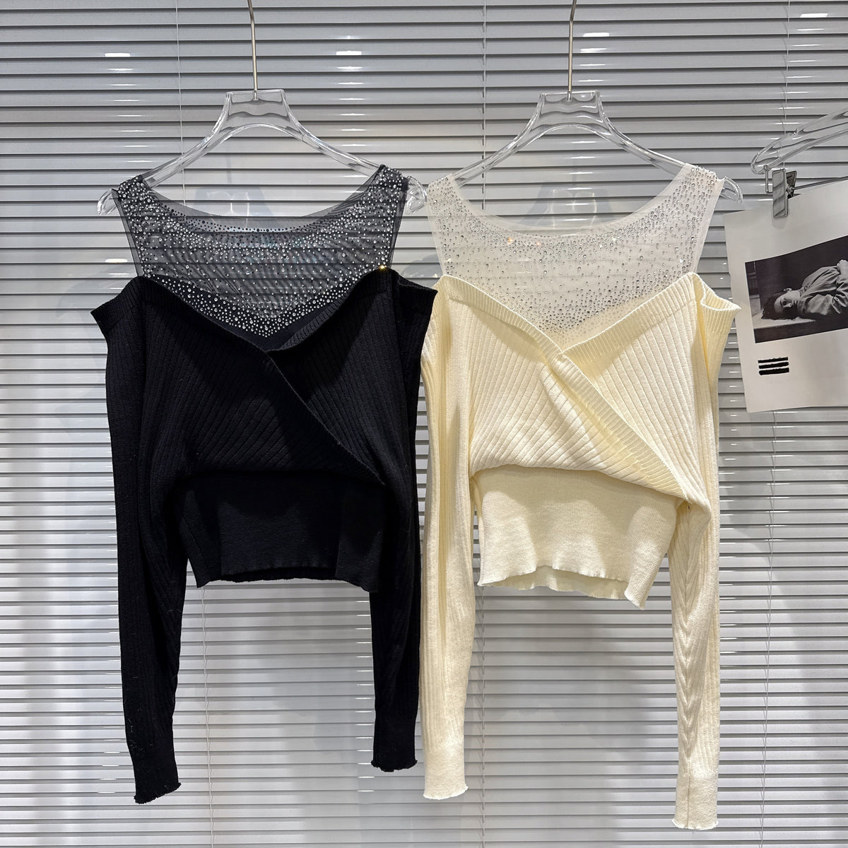 【tops】ラインストーンチュールレイヤードオフショルニット　N3507