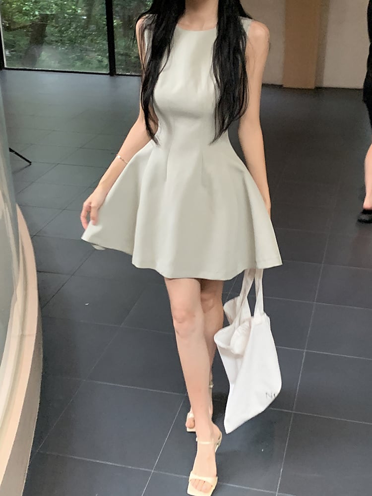 【dress】ノースリーブ美シルエットワンピース　N2662