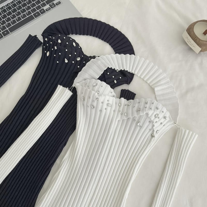【dress】胸パット付きホルターネックニットワンピース Q7741