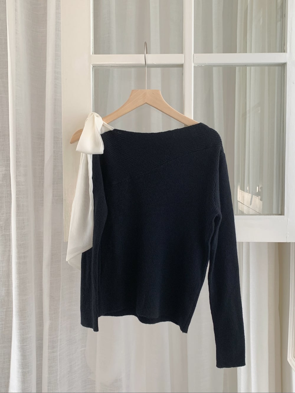 【tops】オフショルダーニットトップス　M26974