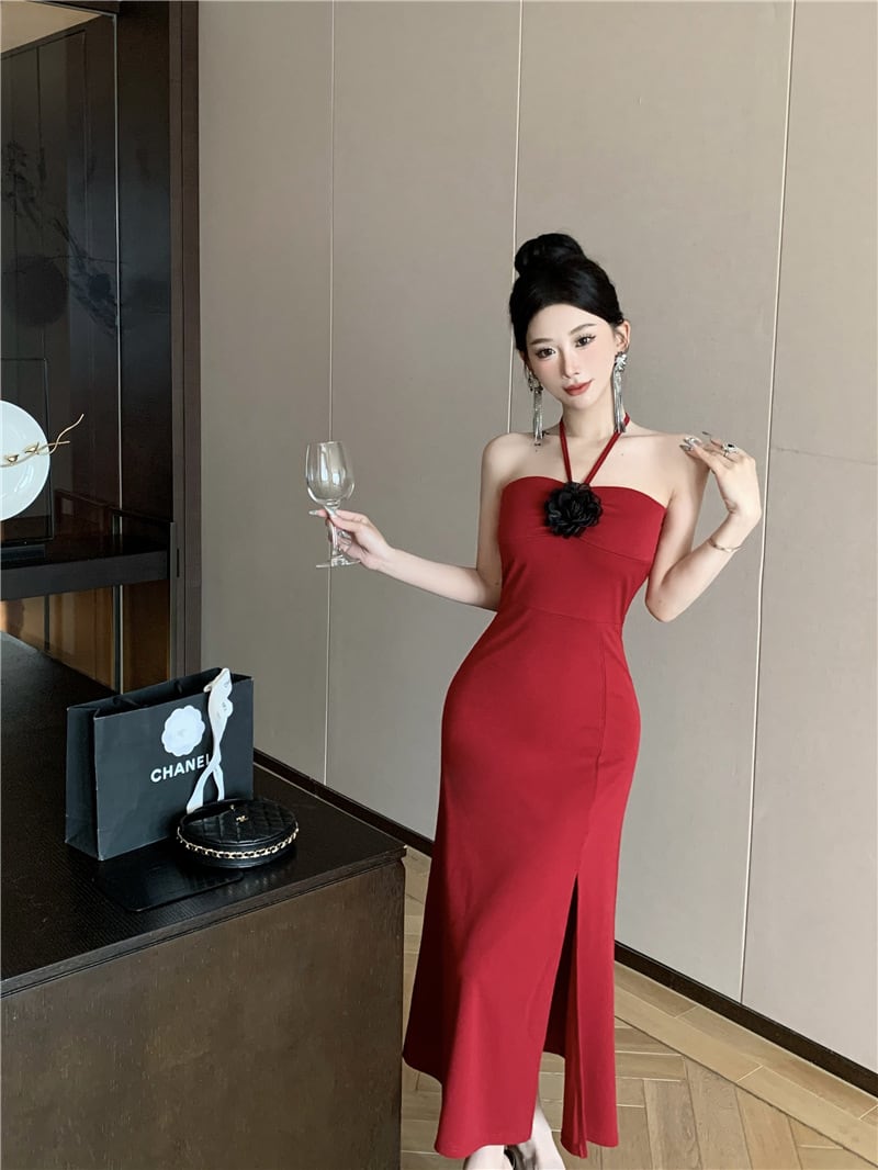 【dress】フラワー付きホルターネックワンピース Q8086