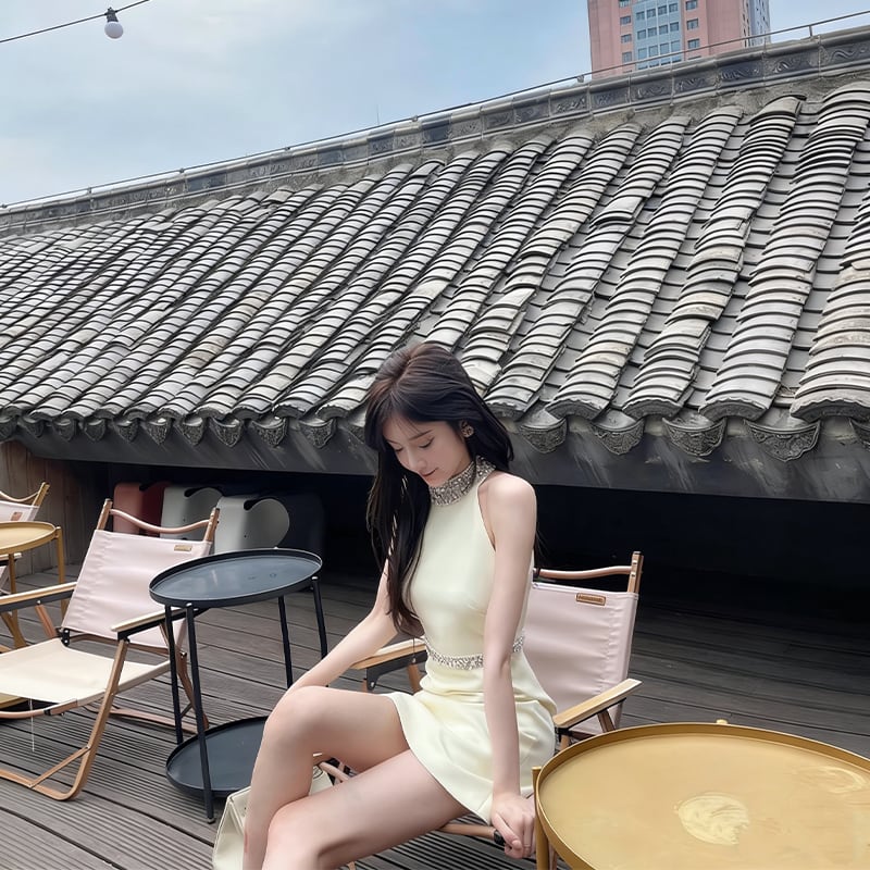 【dress】ラインストーン付きノースリーブワンピース Q8437