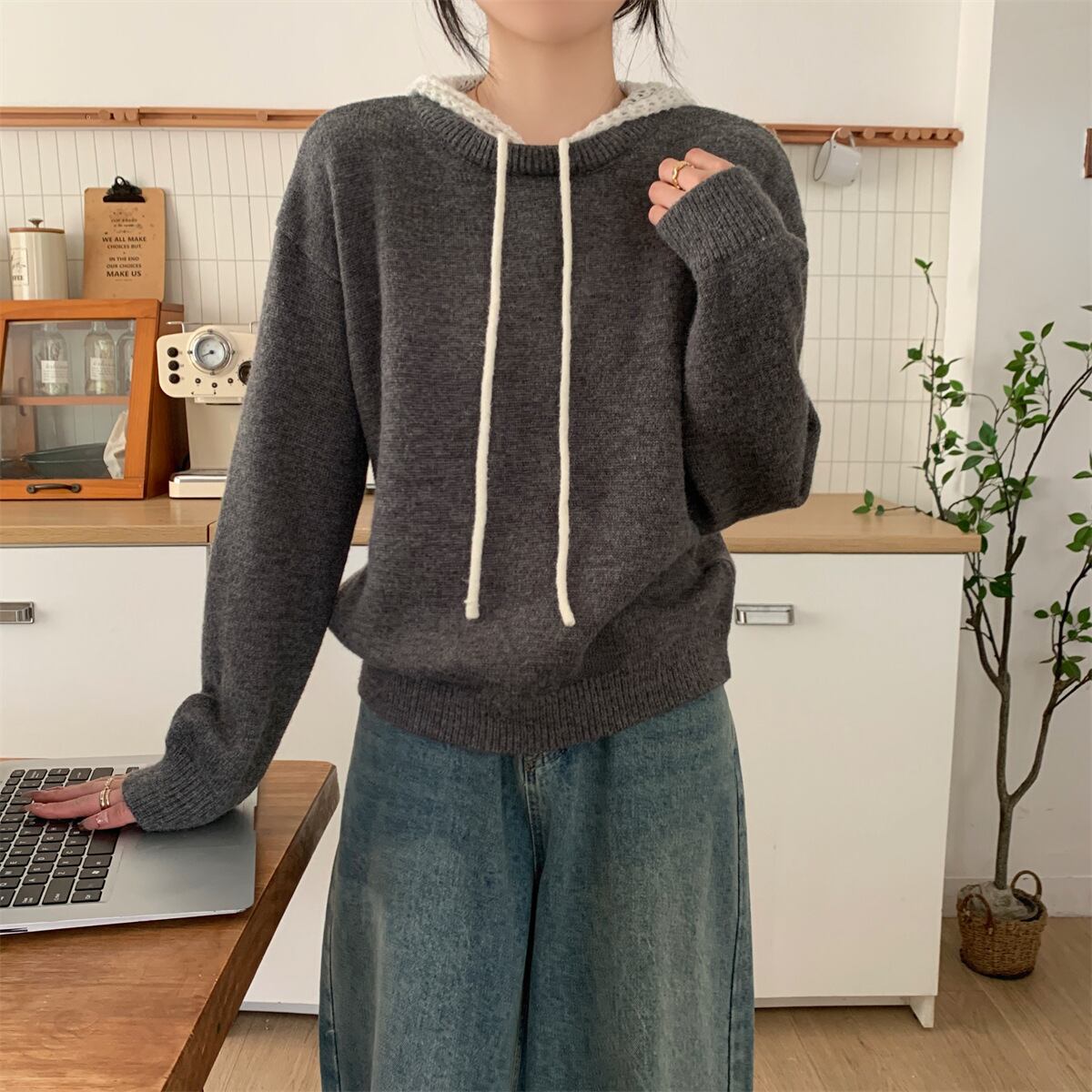 【tops】フード付きニットセーター　M28642