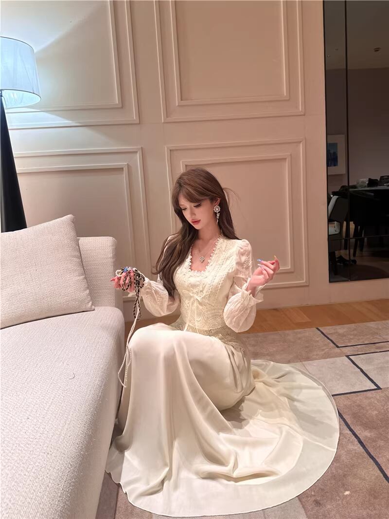 【set】スクエアネックレーストップス×ロングスカートセット Q8018