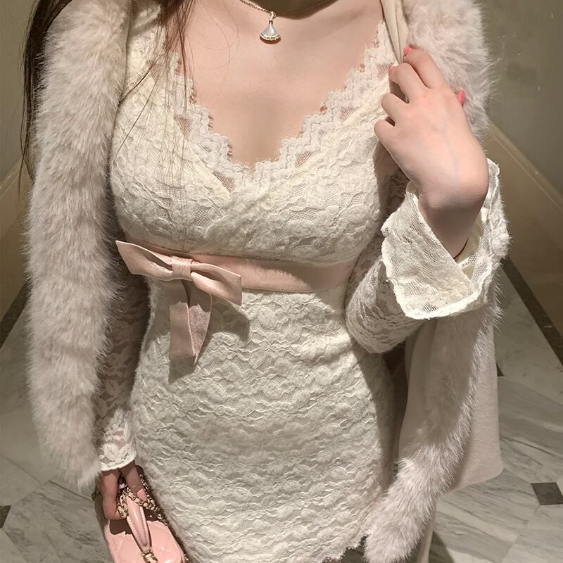 【dress】Vネックレースワンピース Q7232