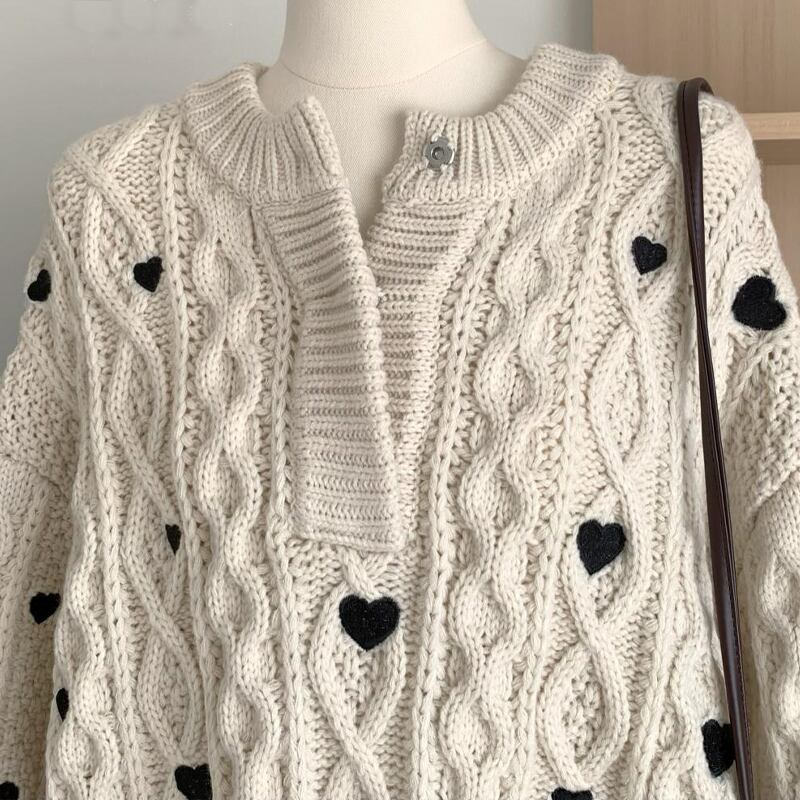 【tops】ハート刺繡柄ニットトップス Q7360