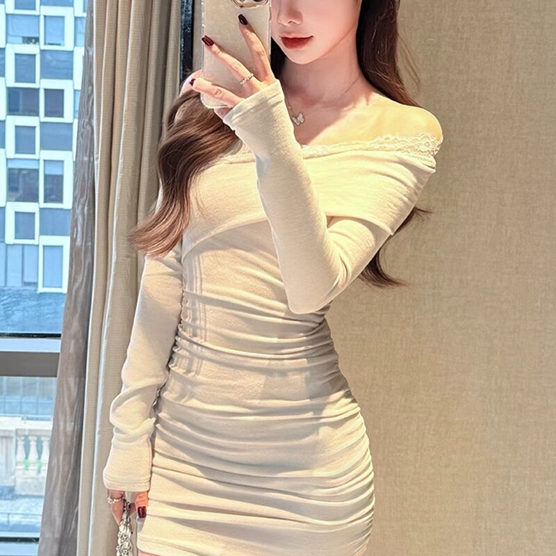 【dress】オフショルダーレースドッキングワンピース Q7555