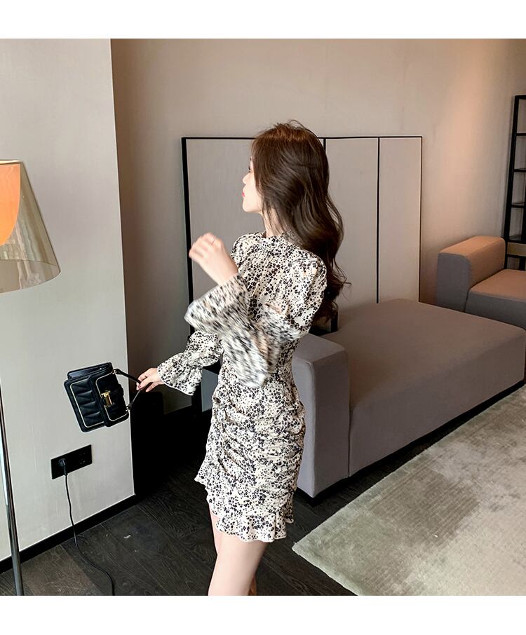 【dress】気質満点 レトロスタンドネックタイト不規則花柄ワンピース G1631