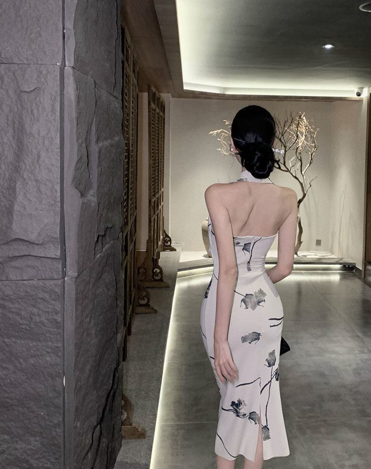 【dress】ホルターネック体型カバーワンピース G21103