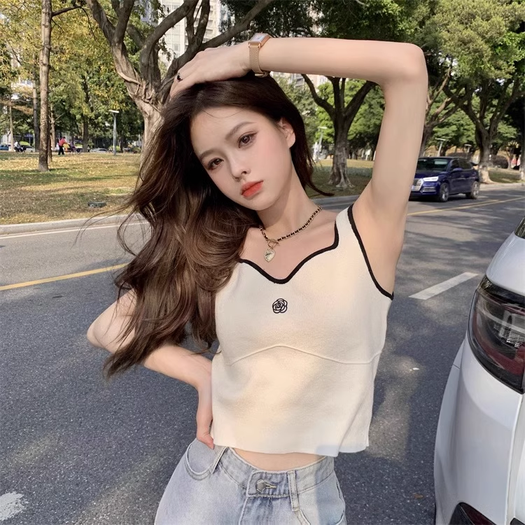 【tops】2色スクェアネックニットタンクトップF7812