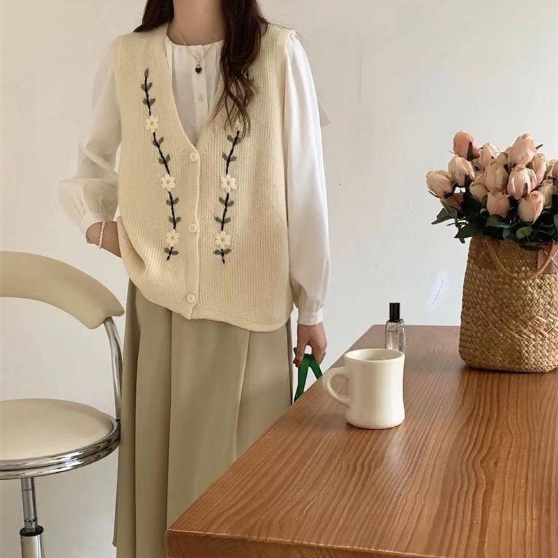 【tops】刺繍ニットベスト　M29014