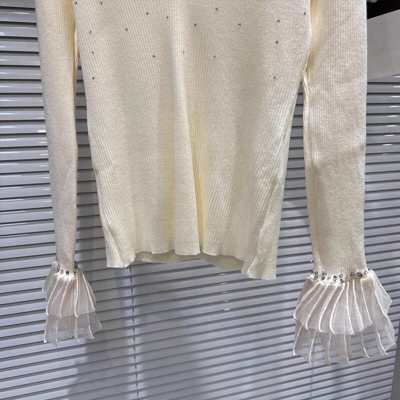 【tops】Vネックラインストーン付きニットトップス Q7445