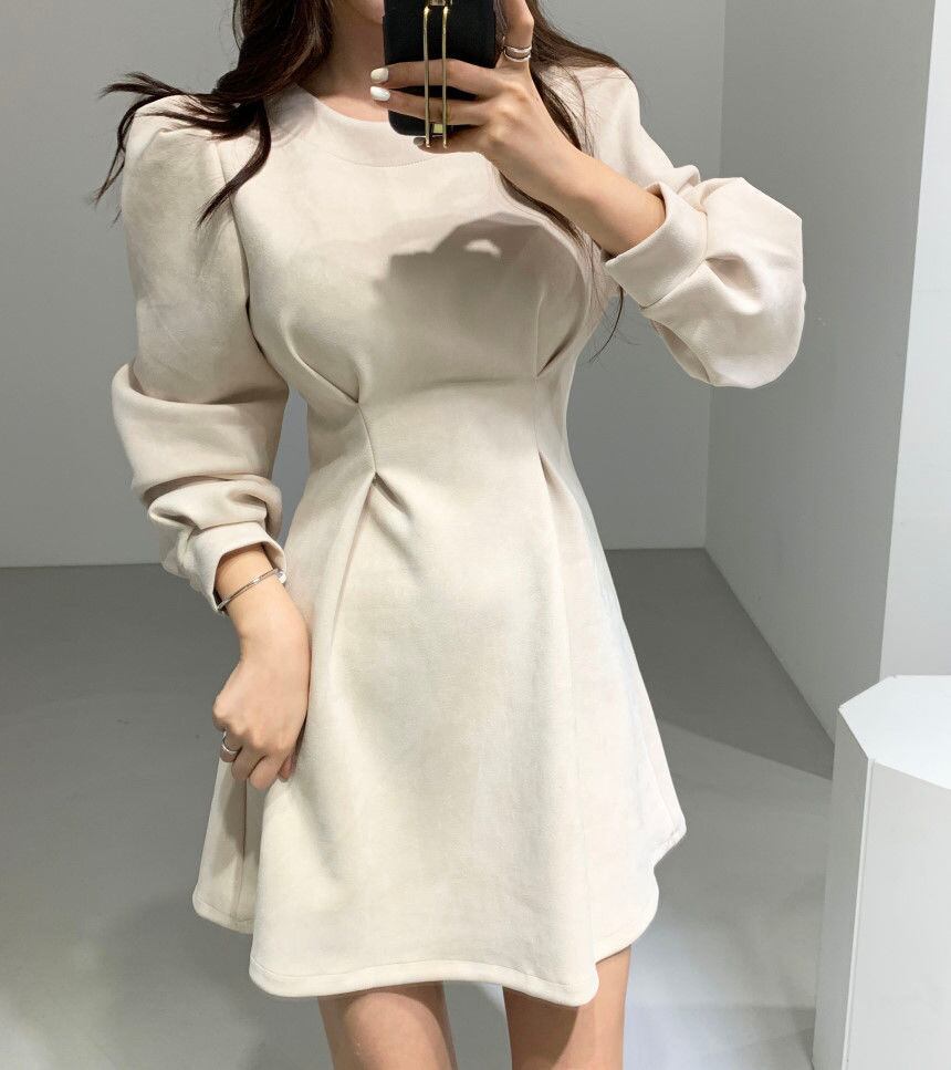 【dress】オシャレ度満点〜2色長袖ラウンドネックAライン韓国ファッション無地秋冬新作ワンピースF0786