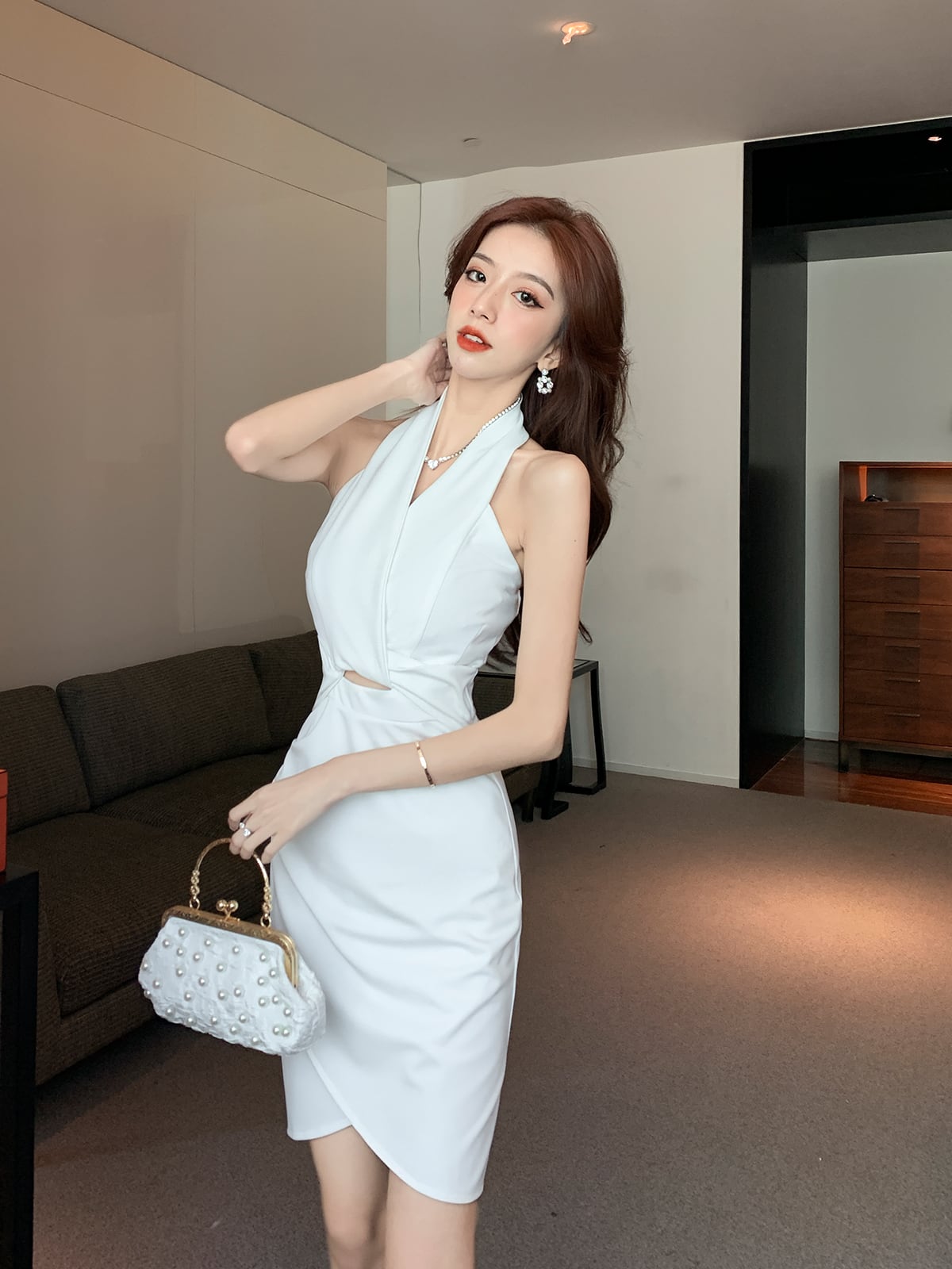 【dress】エレガント気質満点セクシーVネック高級感バックで綺麗ホルターネックワンピース G12797