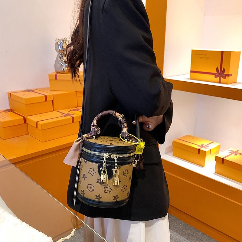 【小物】2wayバケツ型バッグF8161