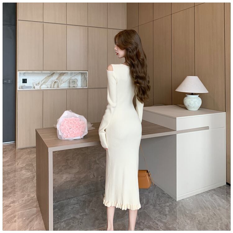 【dress】オフショルダーニットワンピース　M18813