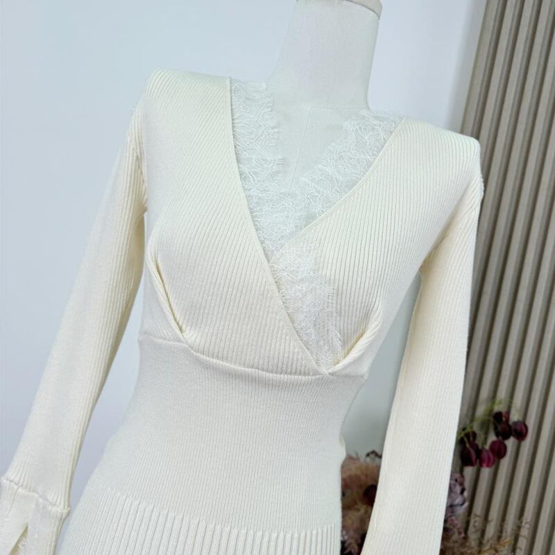 【dress】クロスネックレースドッキングニットワンピース Q7799