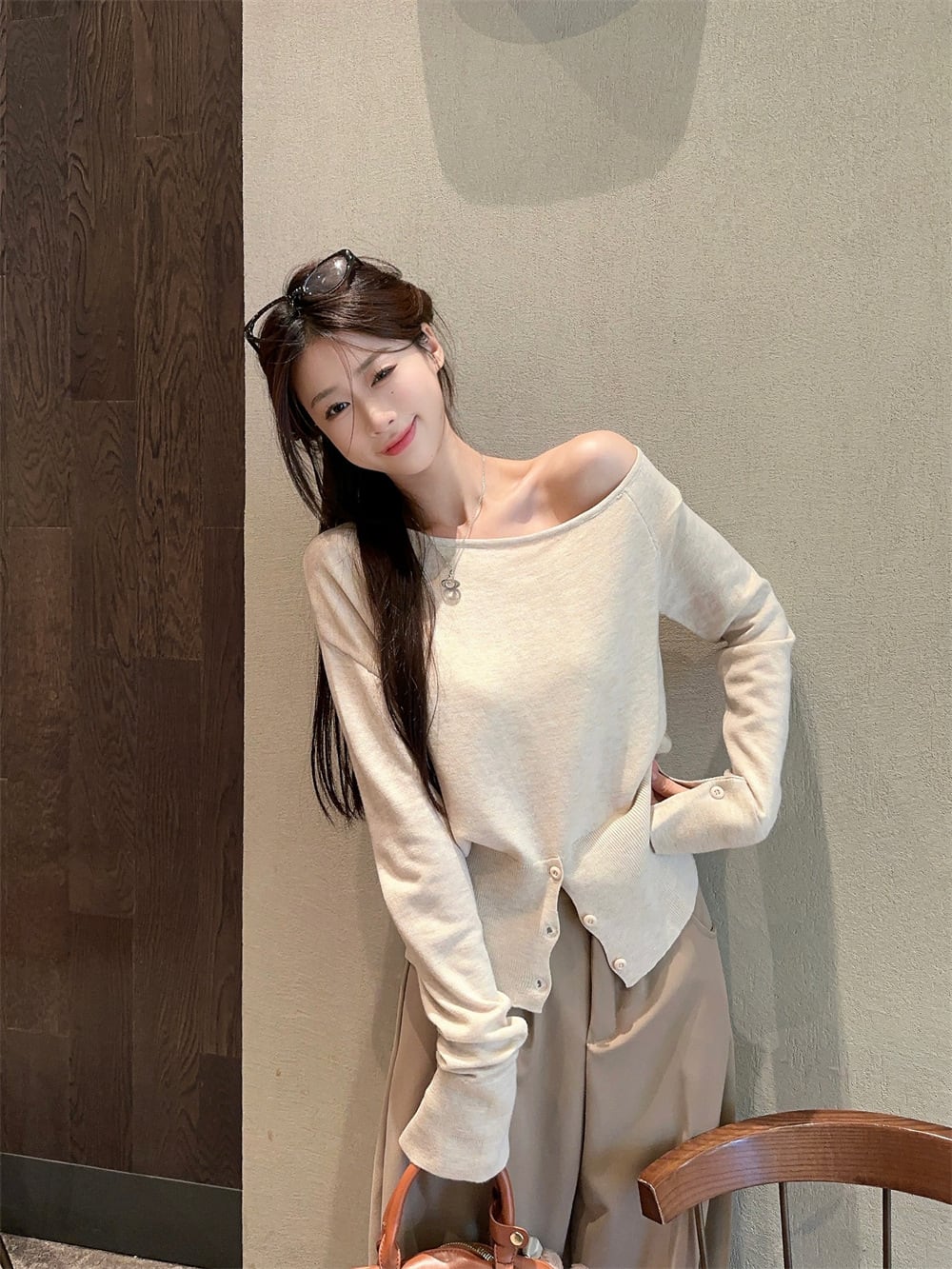 【tops】オフショルダーニットトップス　M26188
