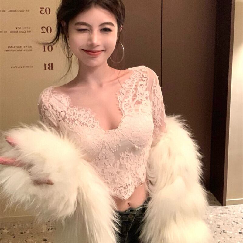 【tops】Vネックレーストップス　M27972