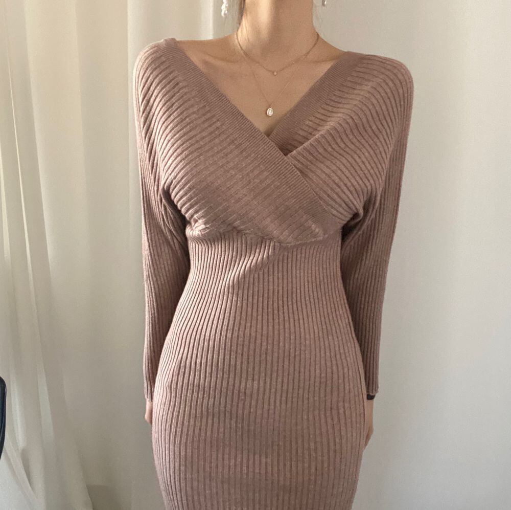 【dress】好感度UP!気質満点 韓国系スリット体型カバー長袖Vネック着痩せニットワンピース G2947