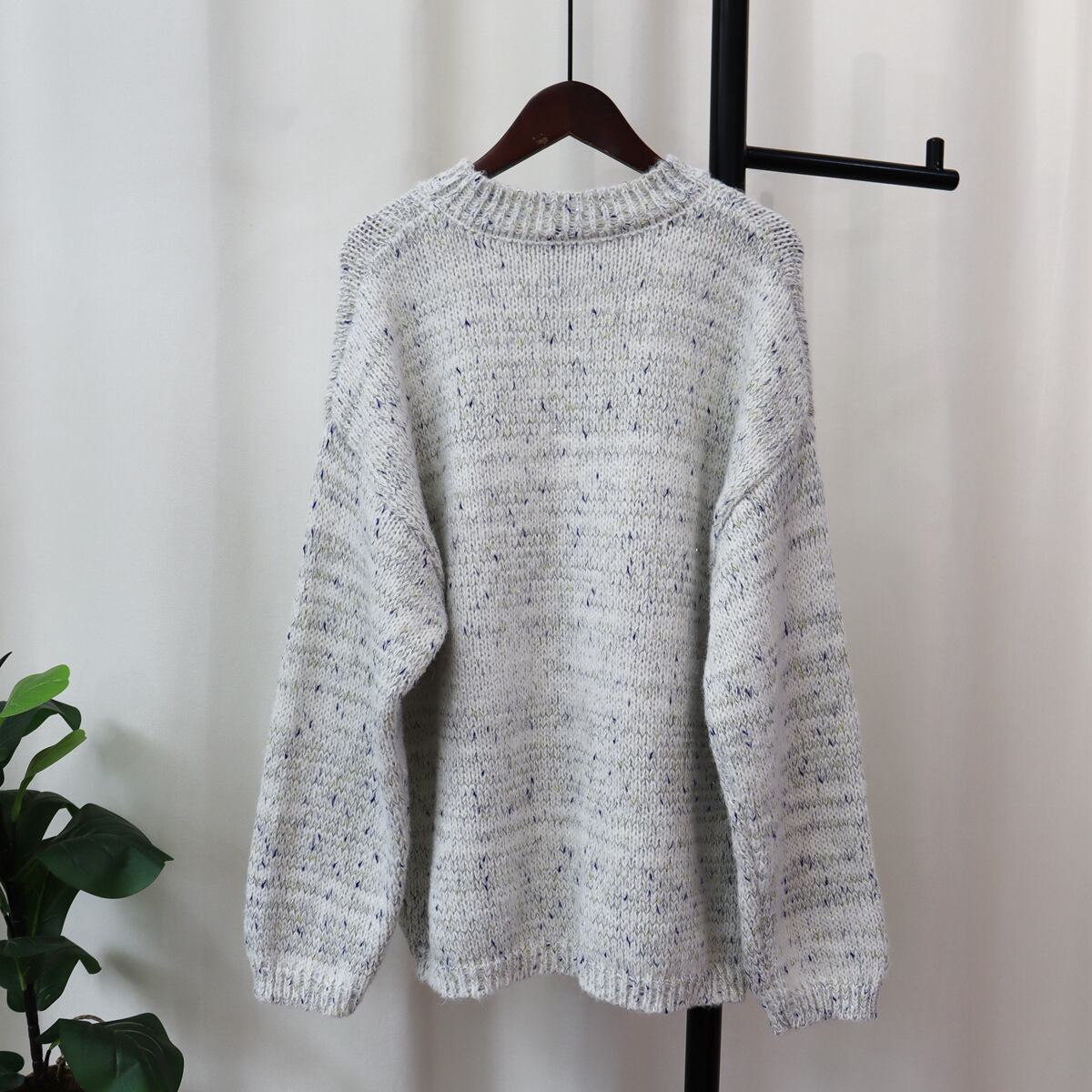 【tops】クルーネックニットセーター　M18874