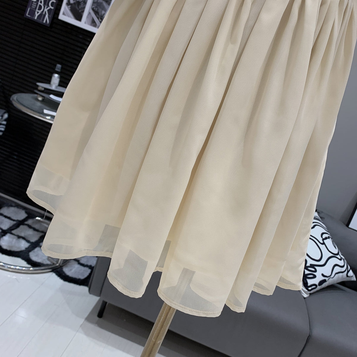 【dress】Vネックワンピース　M25011