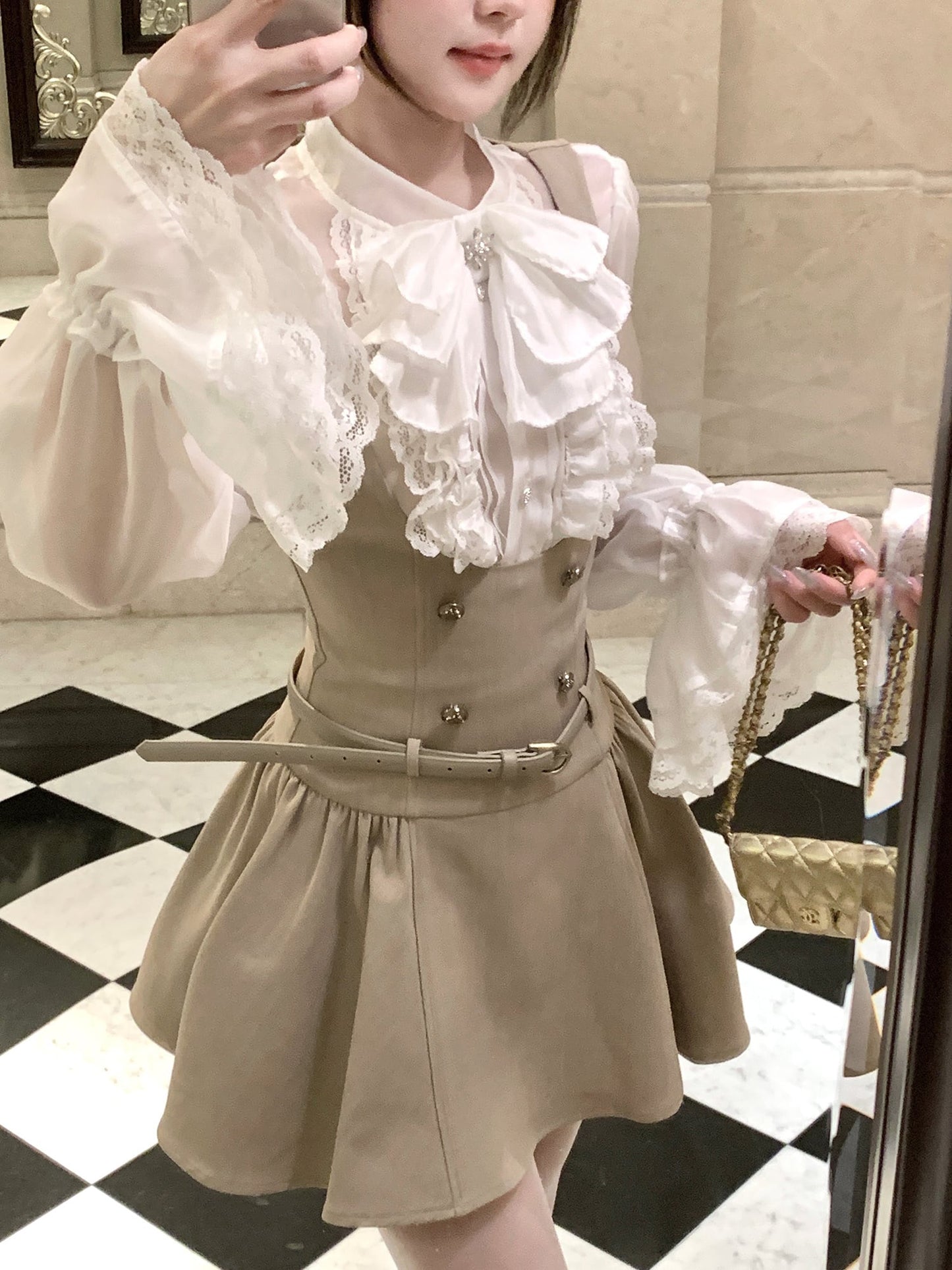 【set】フリルブラウス×サロペットスカートセット     N3295