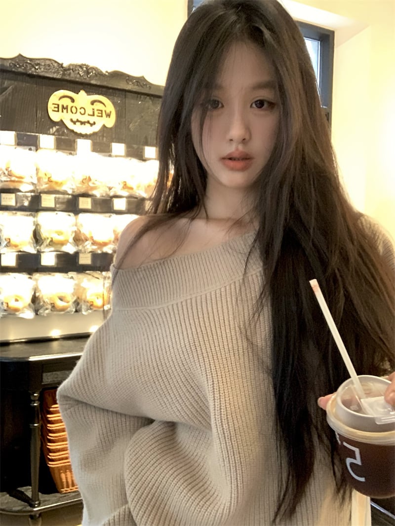 【tops】オフショルダーニットセーター　M27667