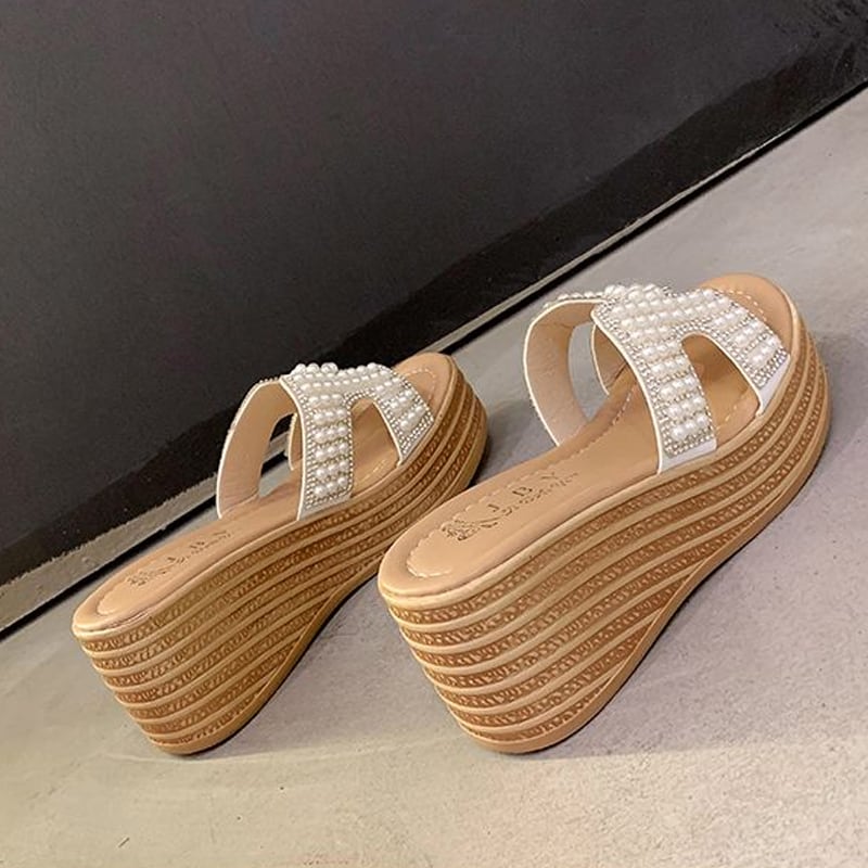 【Shoes】パール付き厚底サンダル Q8432