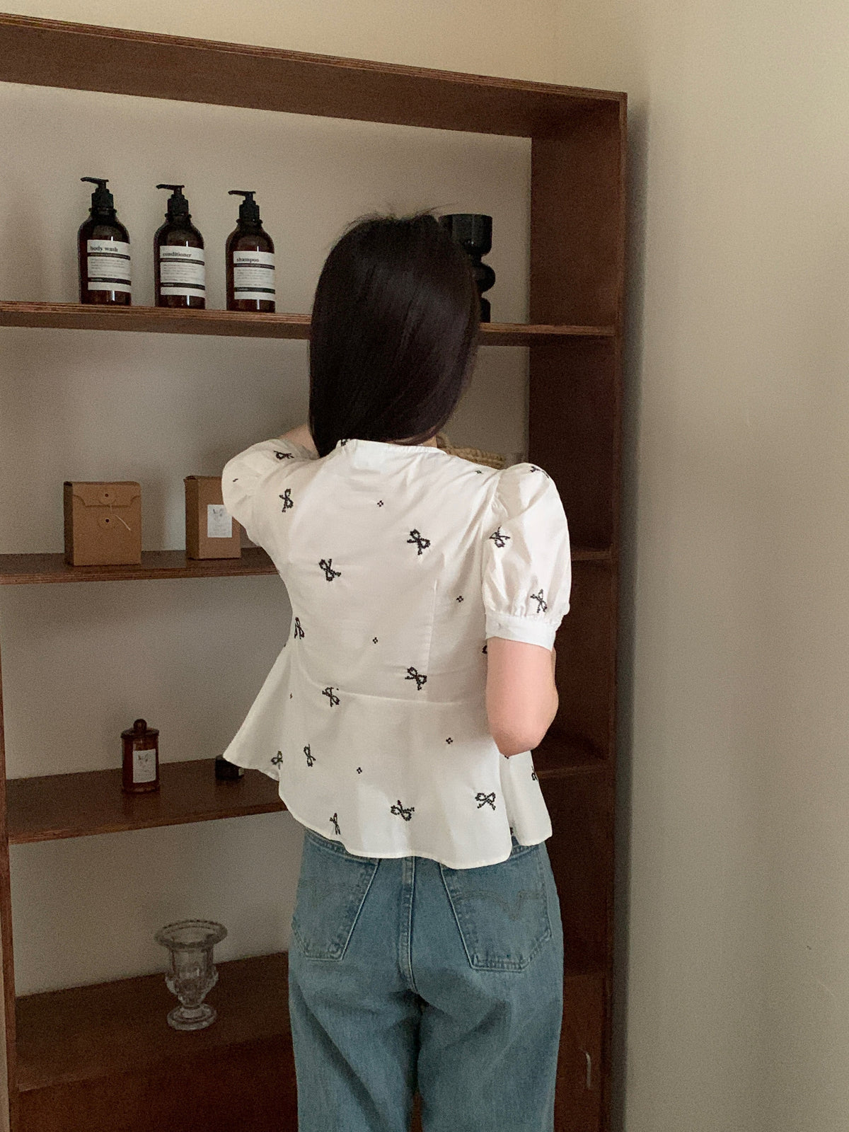【tops】リボンプリントシャツトップス　M23890