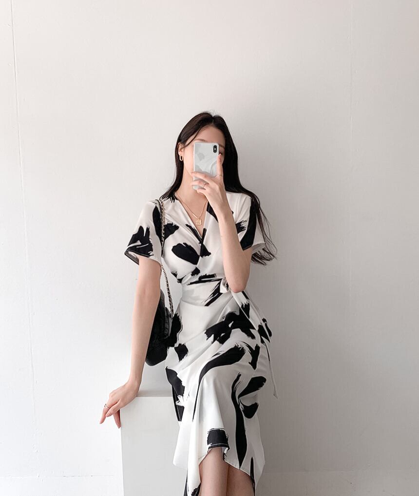 【dress】韓国風好感度UP!気質満点レトロVネックドローストリング着痩せワンピースF0034