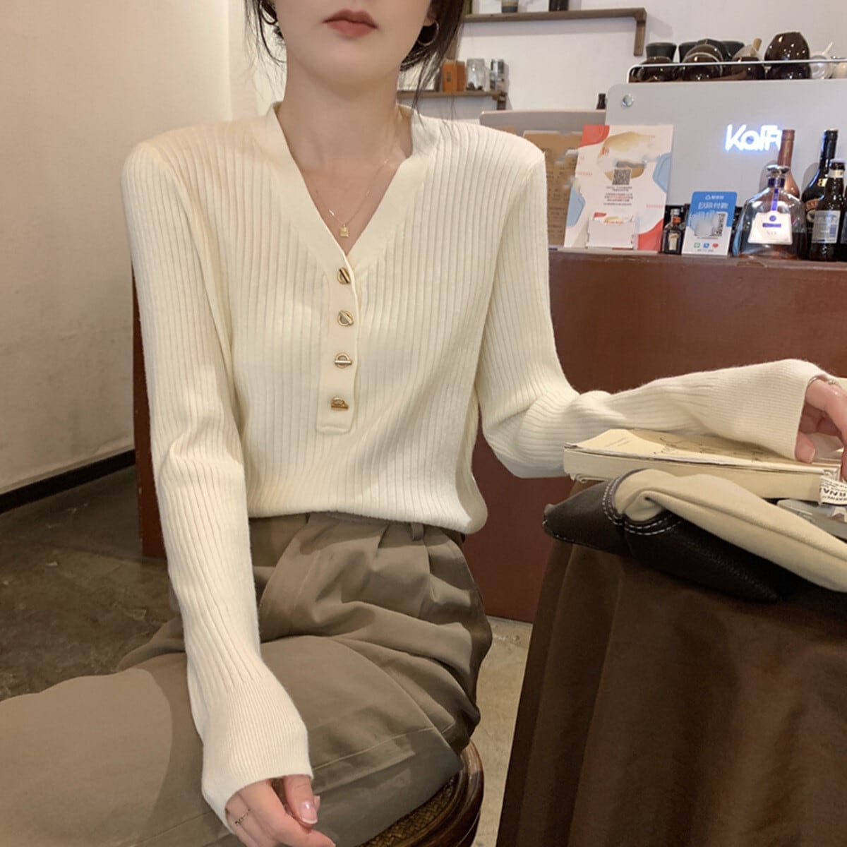 【tops】Vネックニットトップス　M27239