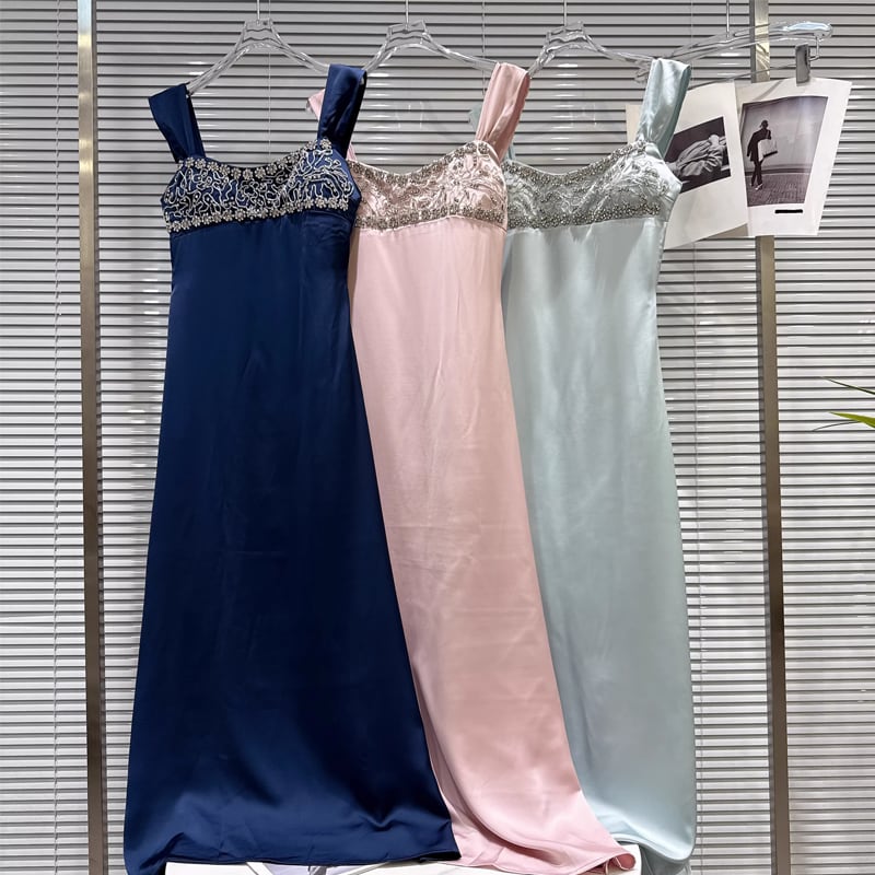 【dress】ラインストーン付きキャミワンピース Q7984