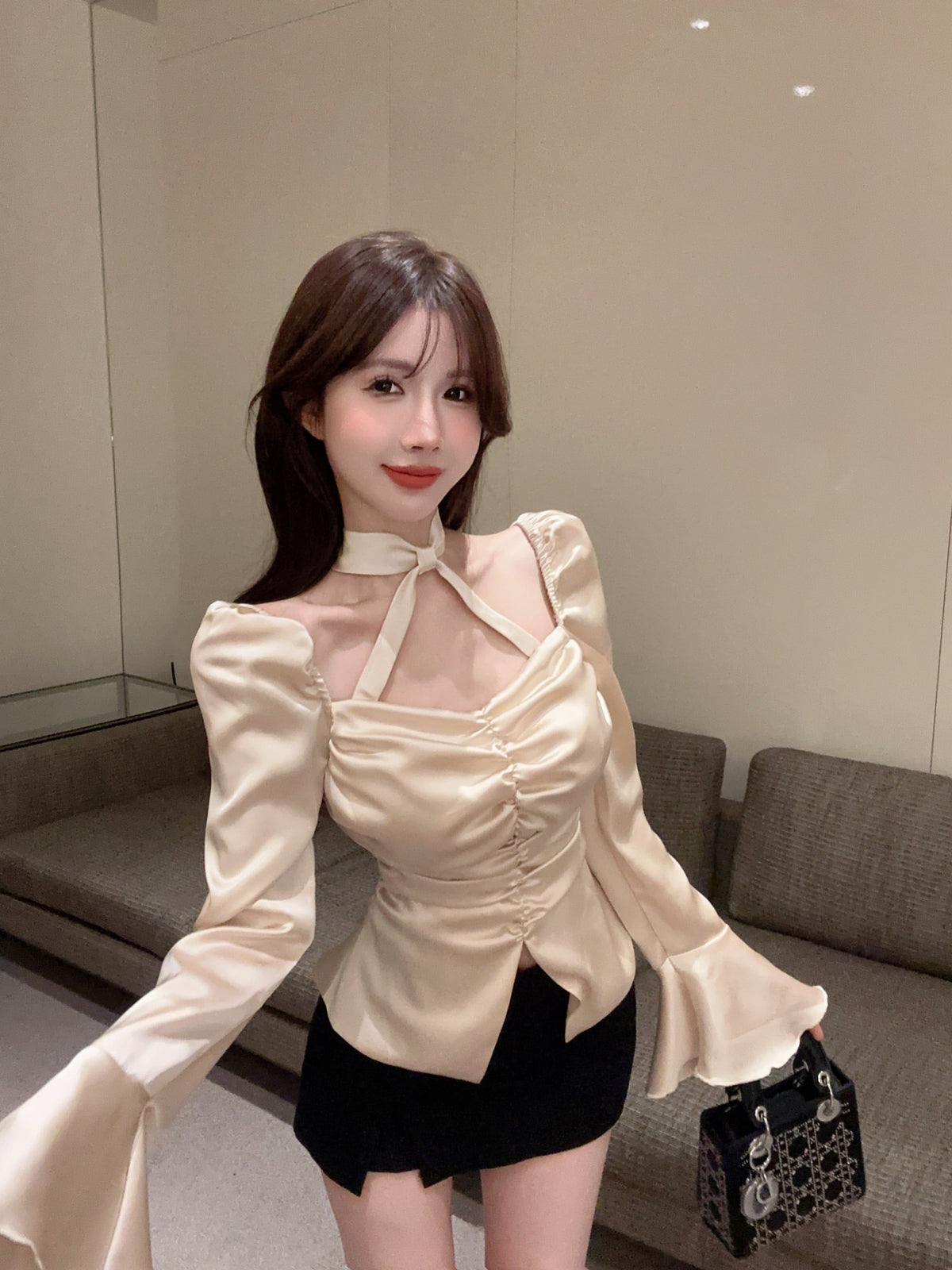 【tops】ホルターネックブラウス　M26375