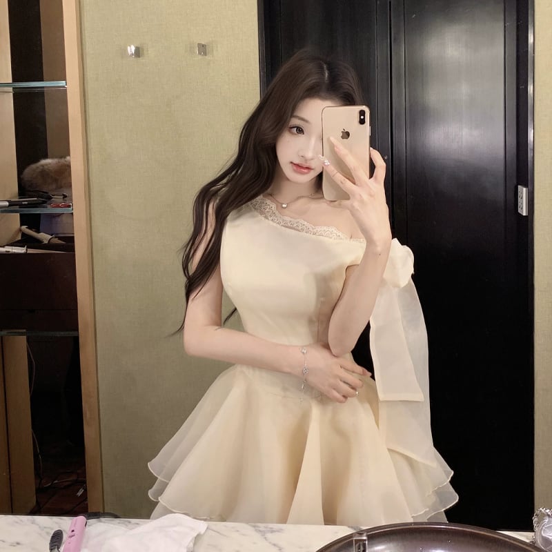 【dress】レースドッキングフレアチュールワンピース Q8514