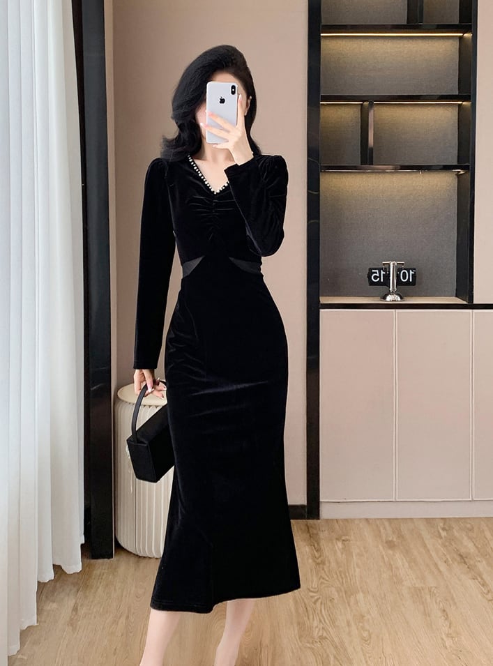 【dress】Vネックレースドッキングベルベットワンピース Q7497