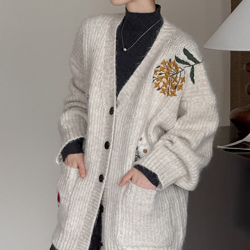 【outer】フラワー刺繡ニットカーディガン Q6972