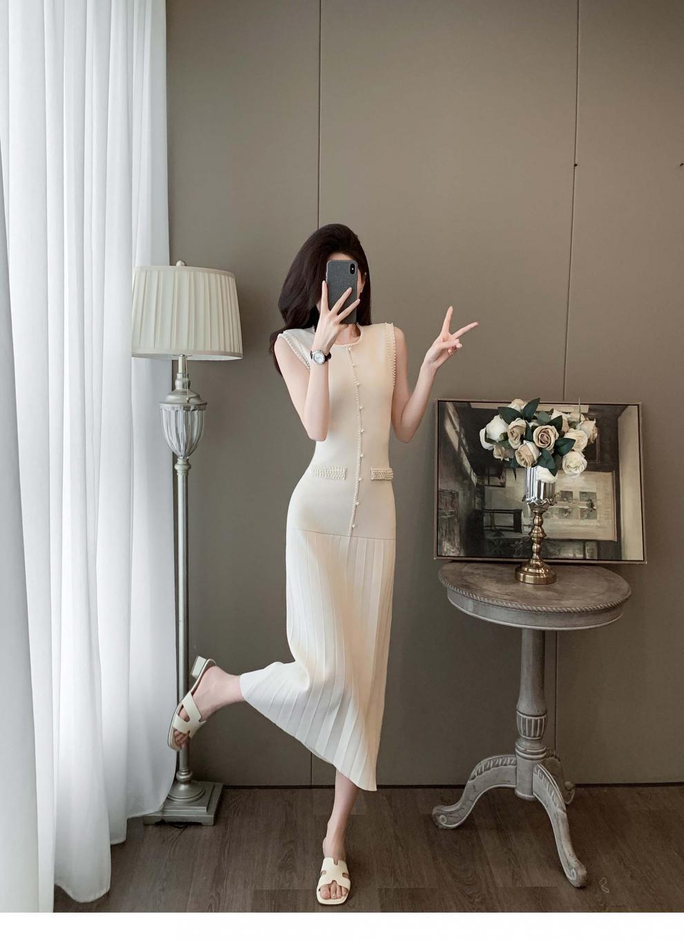 【dress】パールノースリーブニットワンピース　M24911
