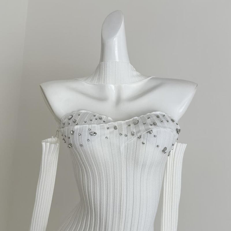 【dress】胸パット付きホルターネックニットワンピース Q7741