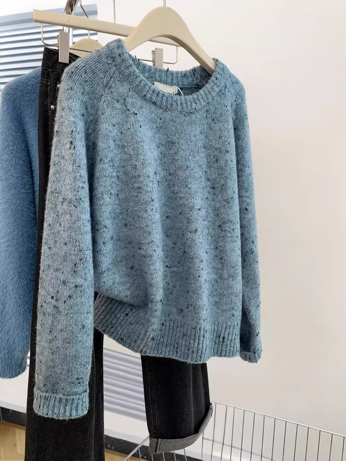 【tops】クルーネックニットセーター　M29244