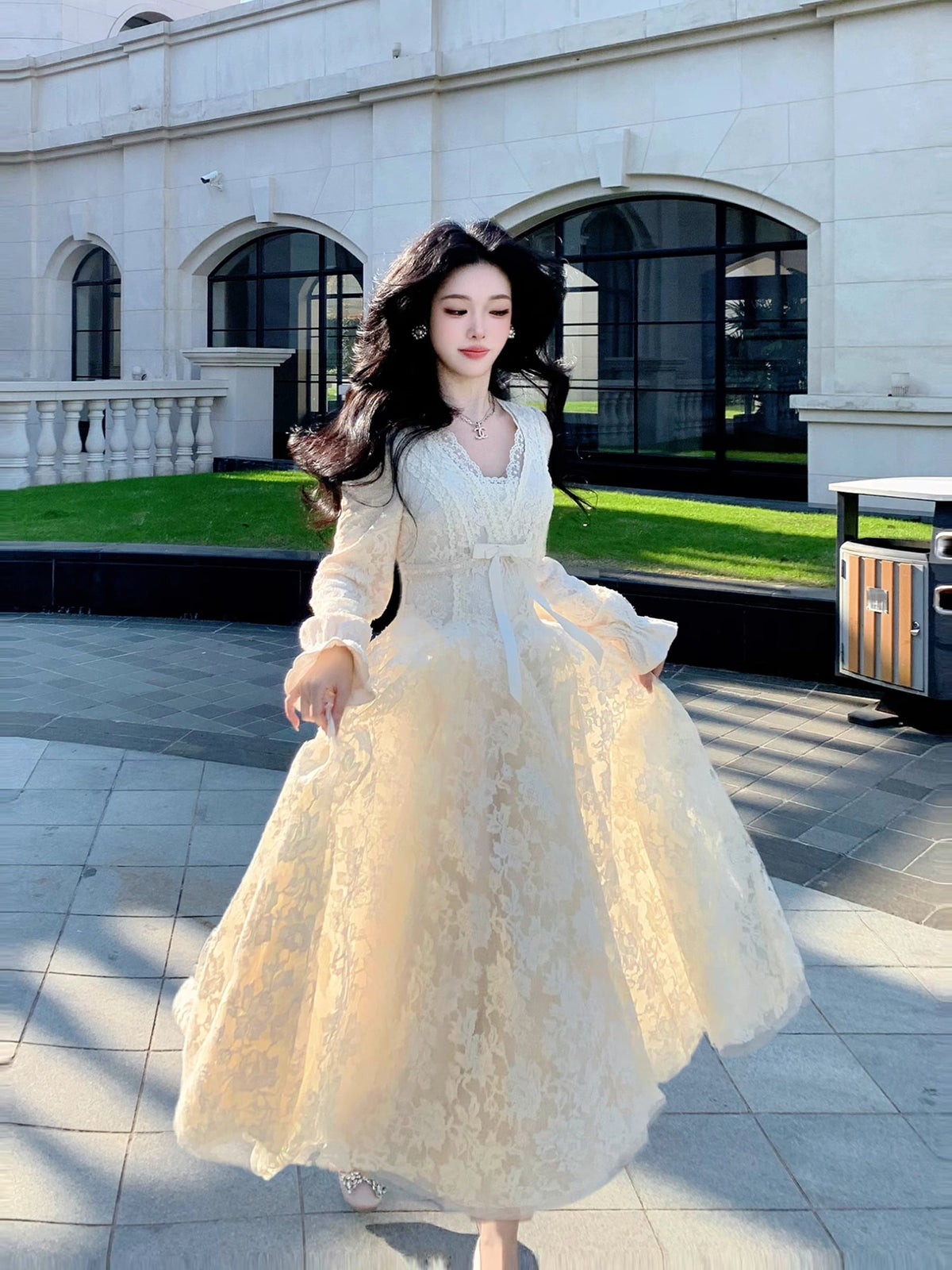 【dress】Vネックロングレースワンピース Q7563