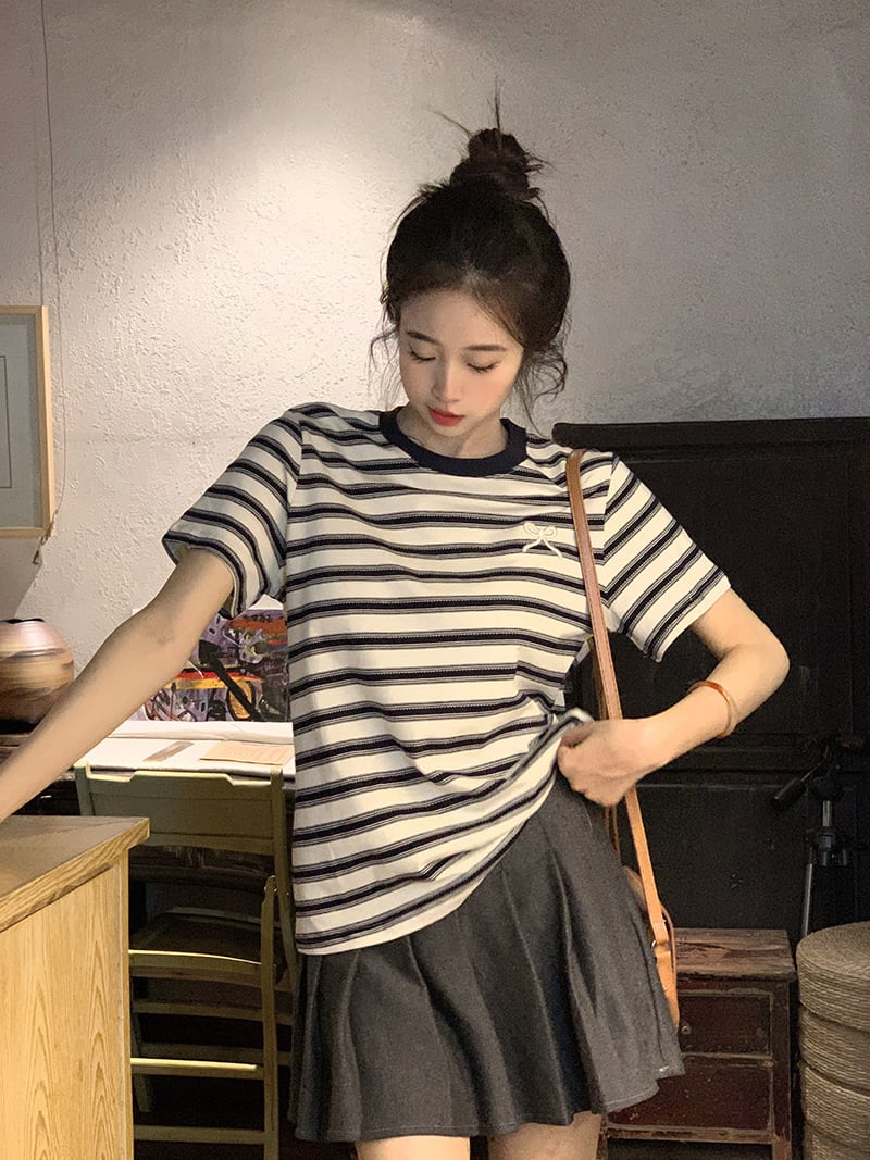【tops】ボーダー柄Tシャツ　M25136