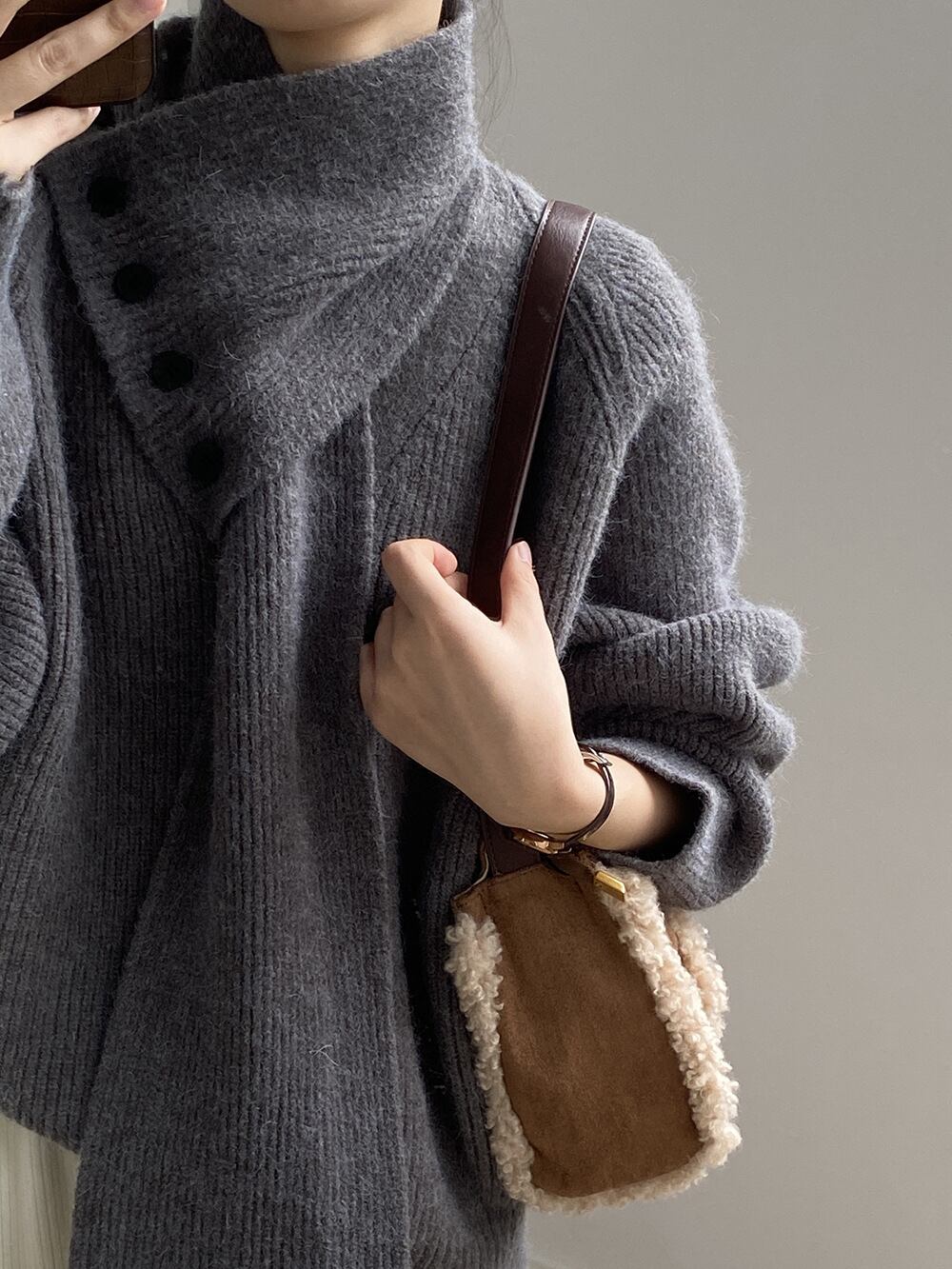 【tops】Vネックニットセーターマフラー付き　M28049